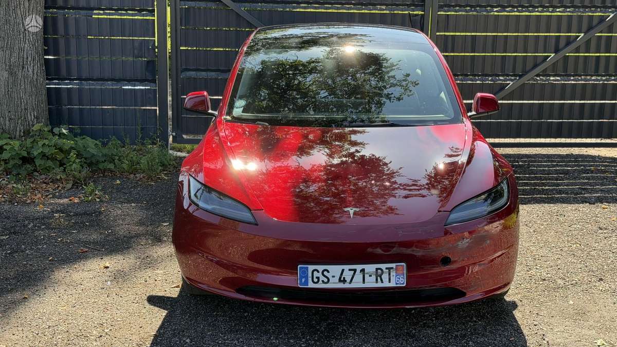 Tesla Model 3, 82 кВт·ч, Хэтчбек