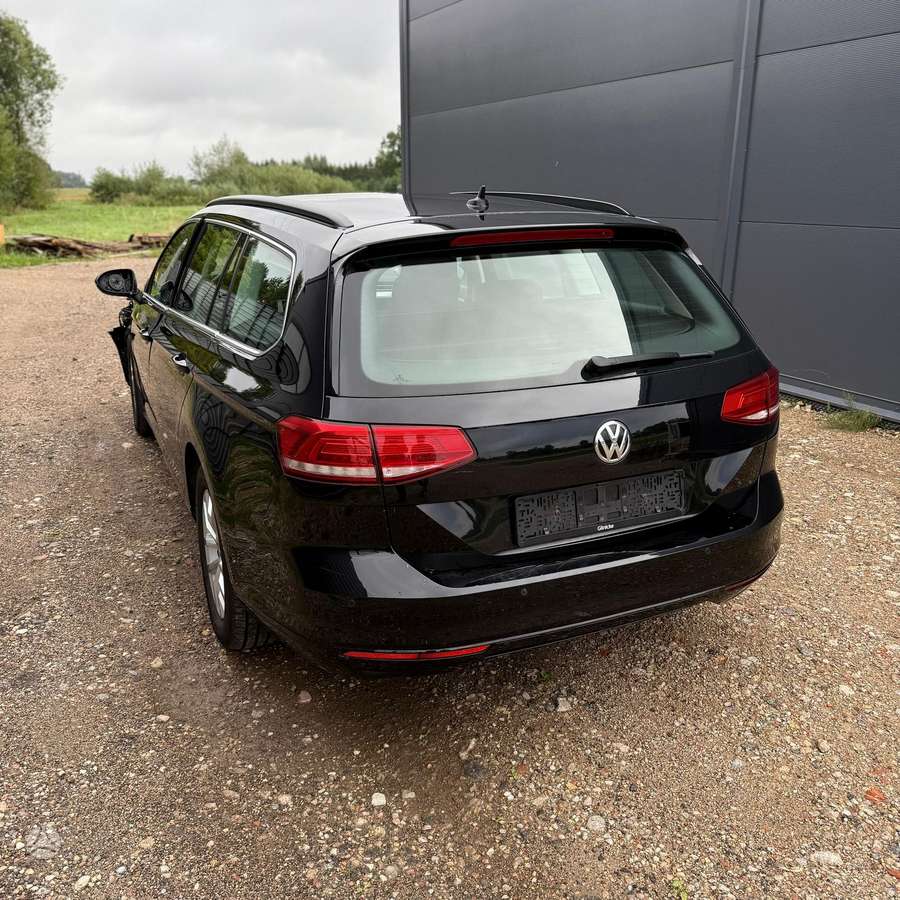 Volkswagen Passat - 7