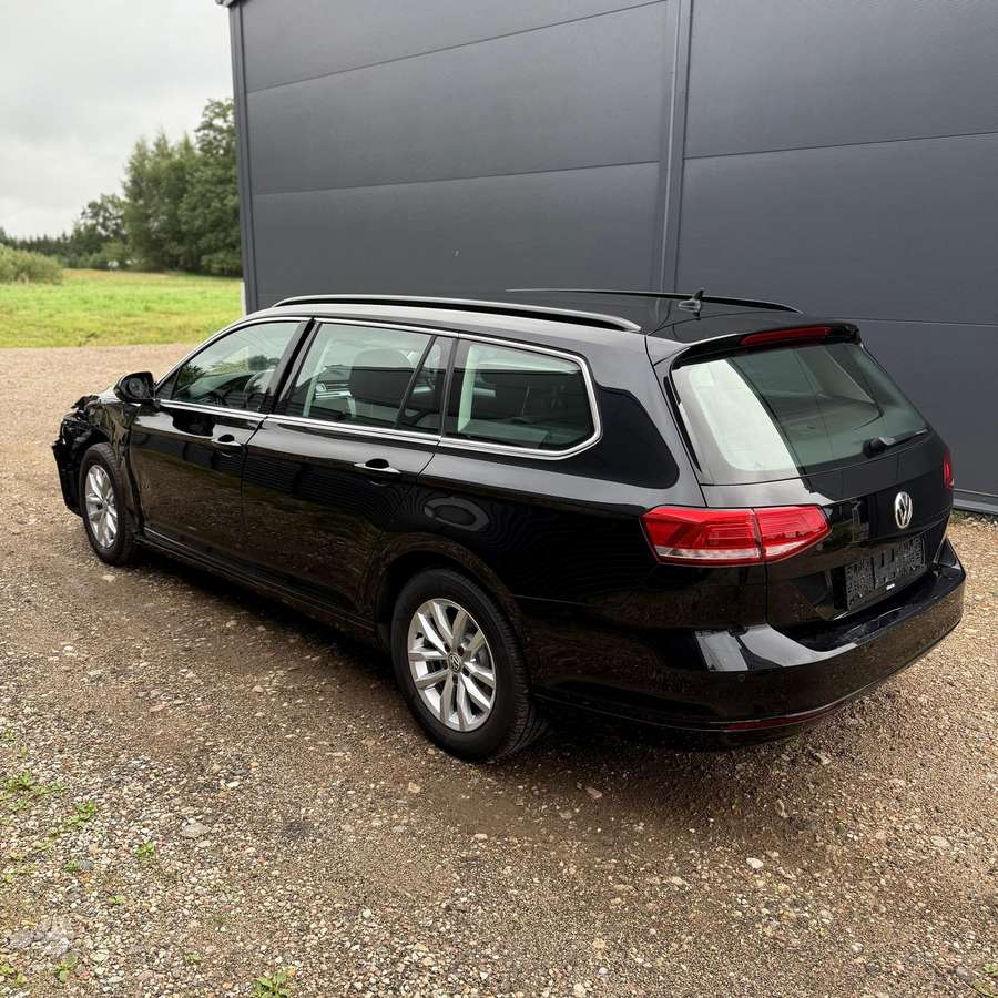 Volkswagen Passat - 9