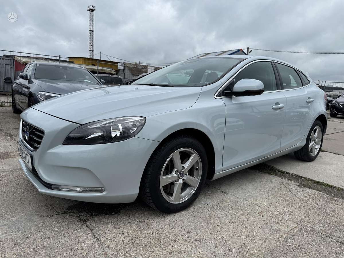 Volvo V40 - 1