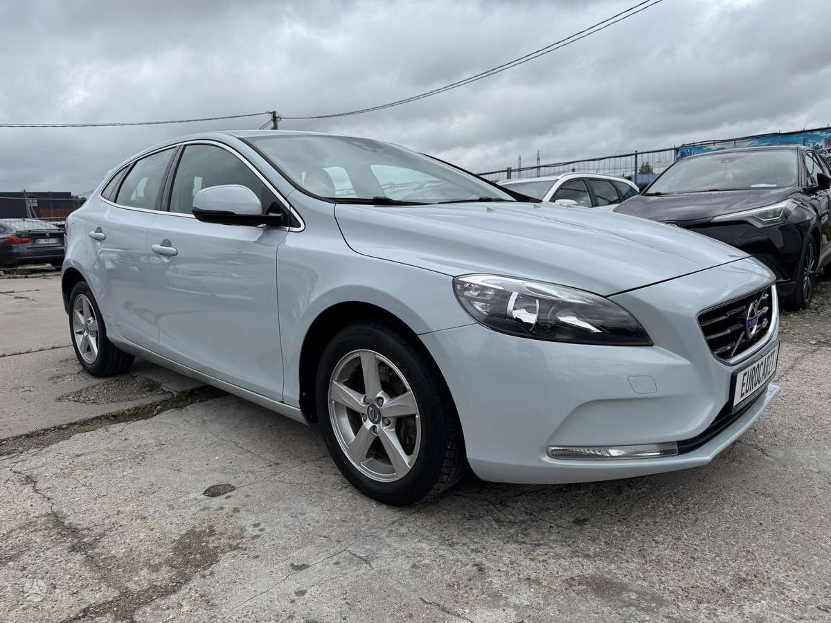 Volvo V40 - 3