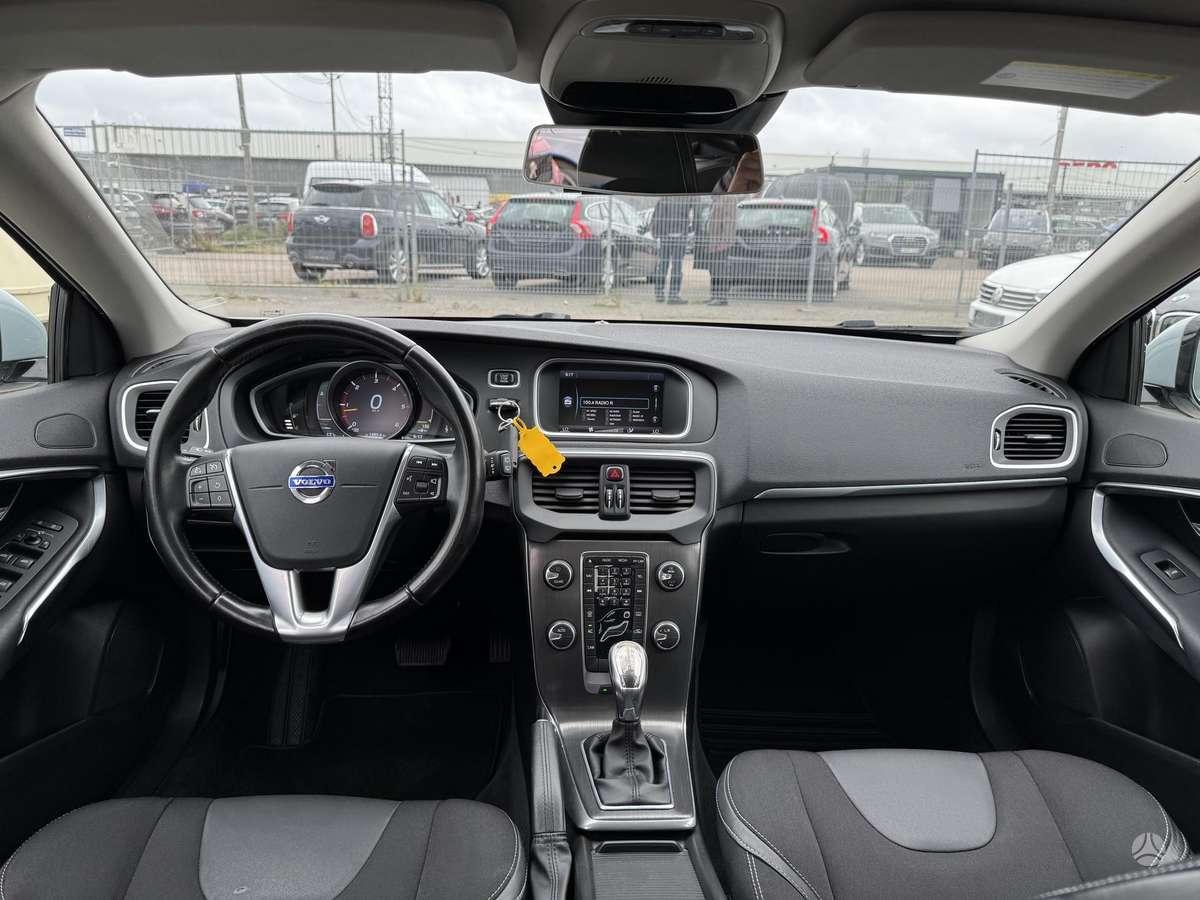 Volvo V40 - 12