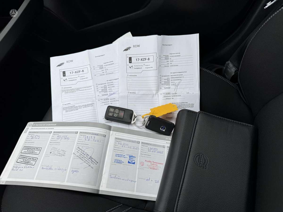 Volvo V40, 2.0 l., hatchback