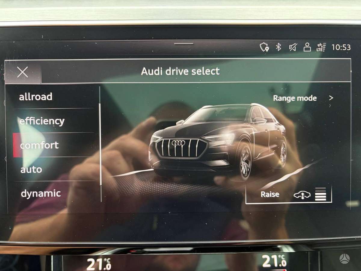 Audi e-tron S, Внедорожник / Кроссовер
