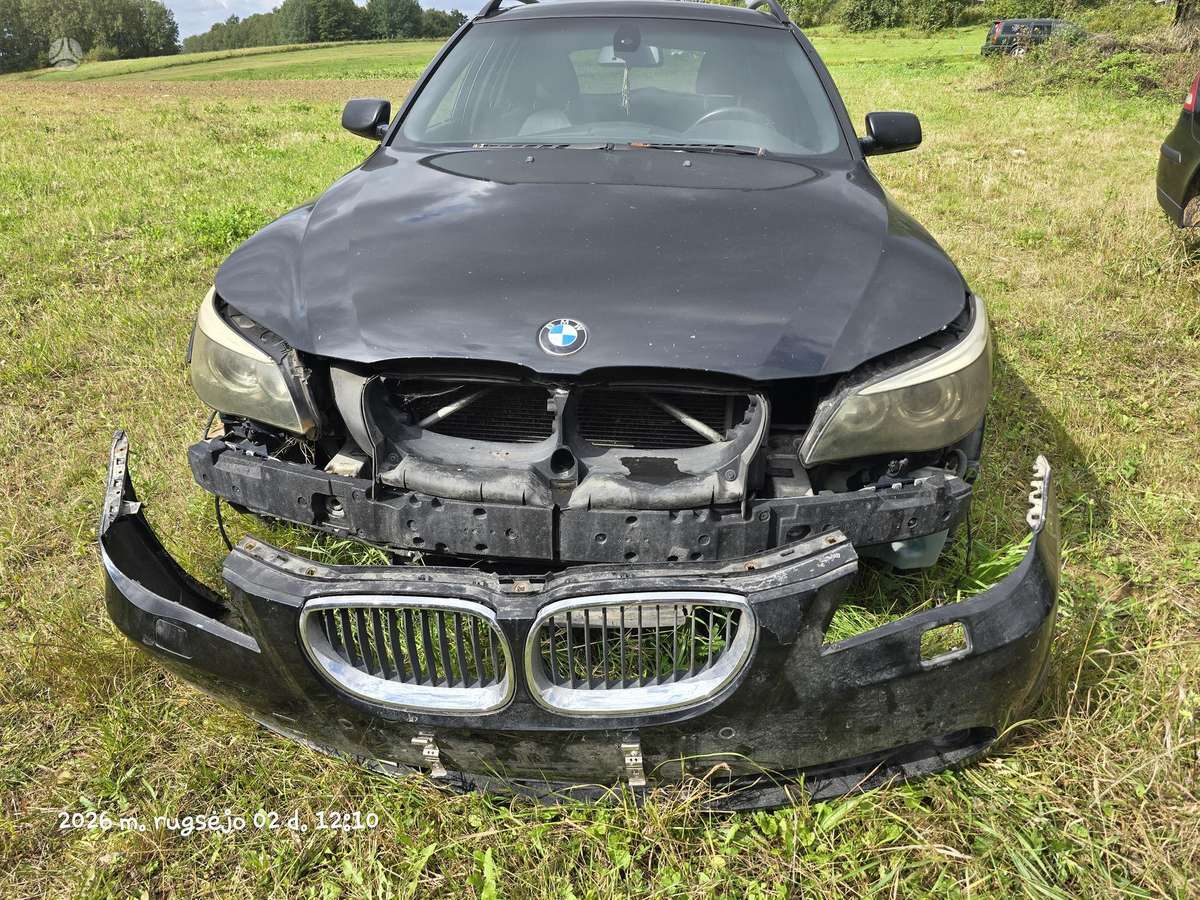 BMW 525, Универсал