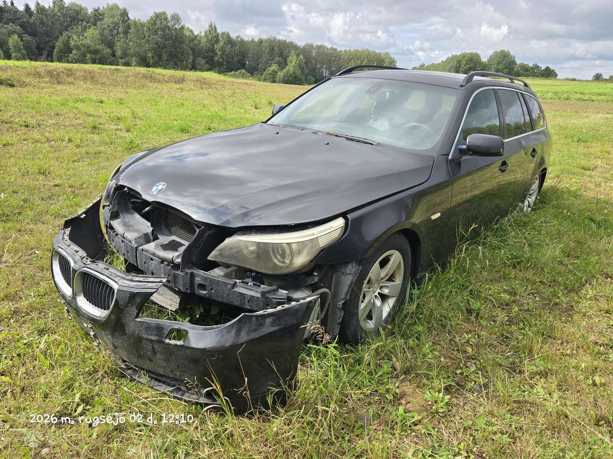 BMW 525, Универсал