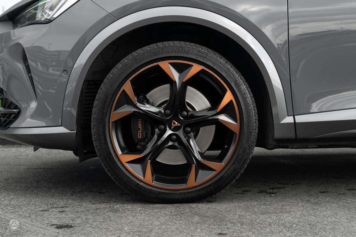 Cupra Formentor, 2.0 l., off-road / crossover
