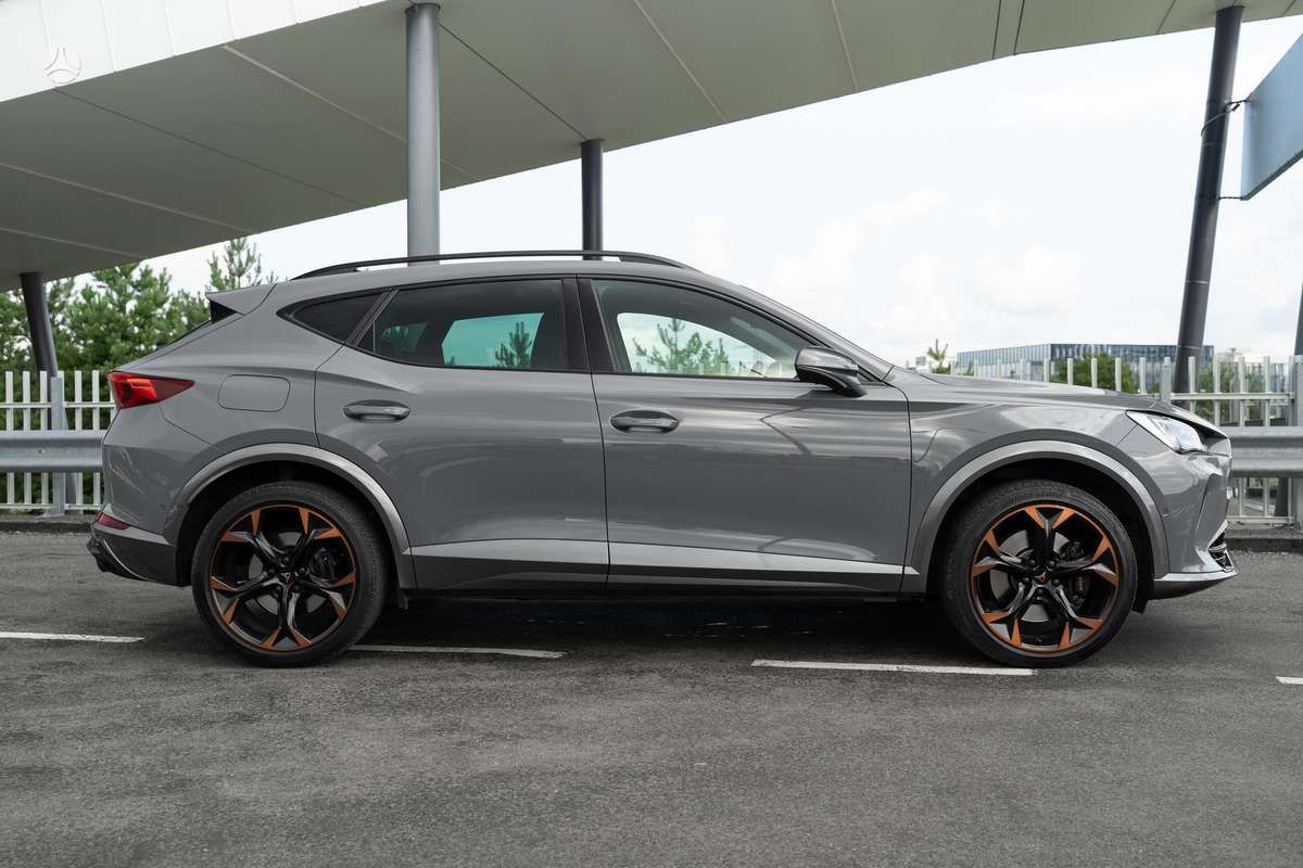 Cupra Formentor, 2.0 l., off-road / crossover