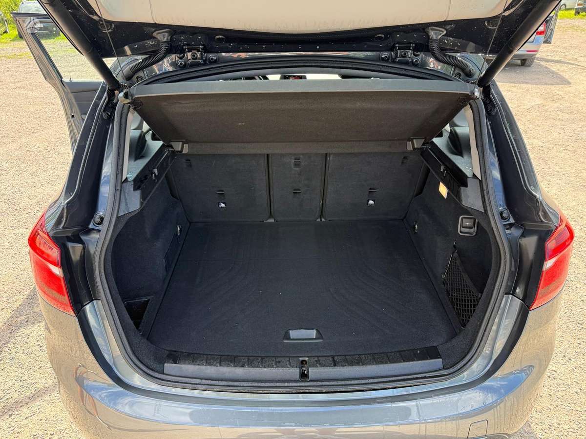BMW 218 Active Tourer, 2.0 l., Хэтчбек