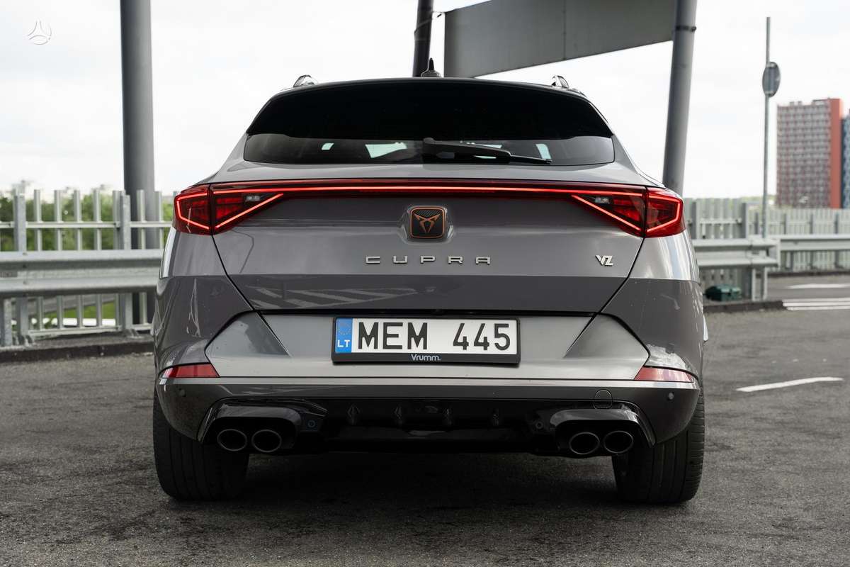 Cupra Formentor, 2.0 l., off-road / crossover