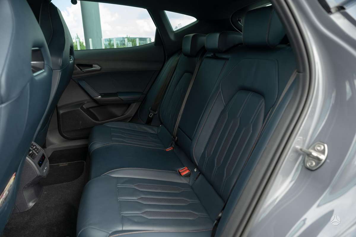 Cupra Formentor, 2.0 l., off-road / crossover