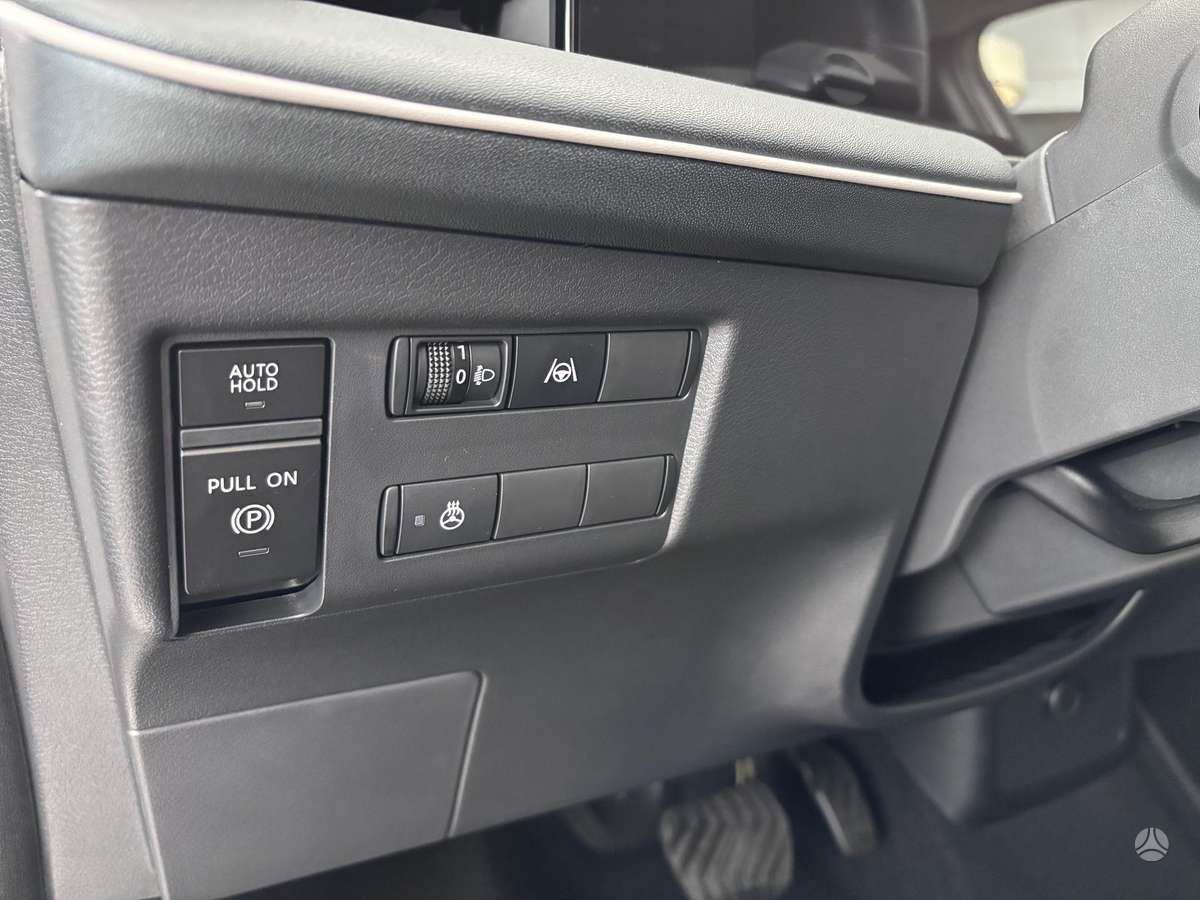 Nissan Leaf, off-road / crossover
