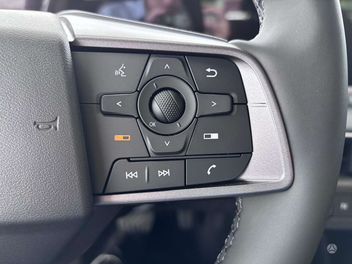 Nissan Leaf, off-road / crossover