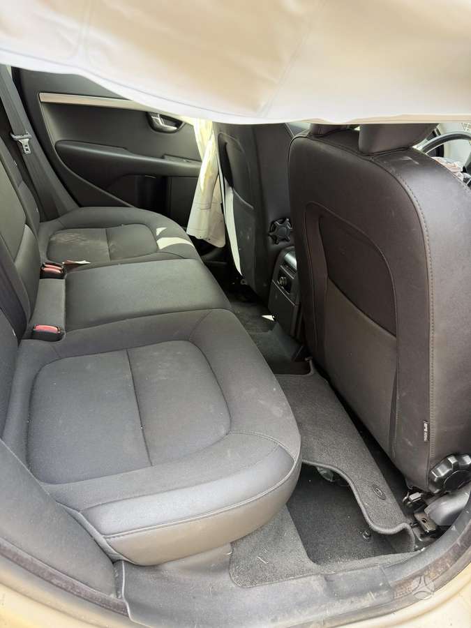 Volvo V70 - 9
