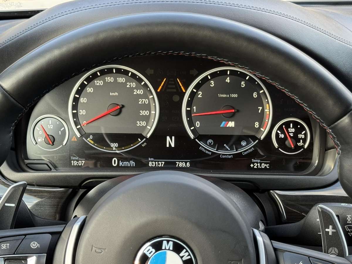 BMW M5, 4.4 l., Седан
