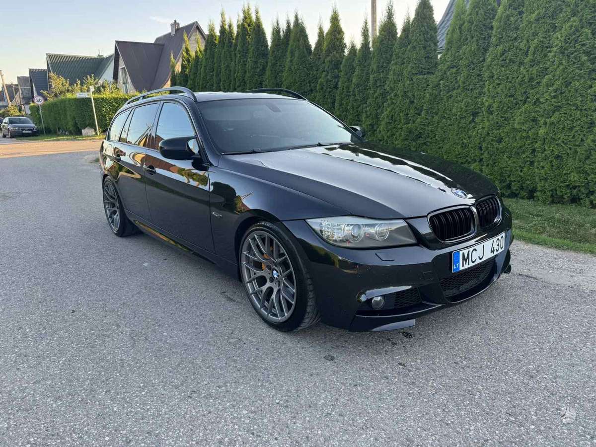 BMW 325, 3.0 l., wagon