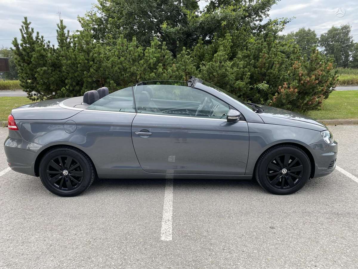 Volkswagen Eos, 2.0 l., convertible