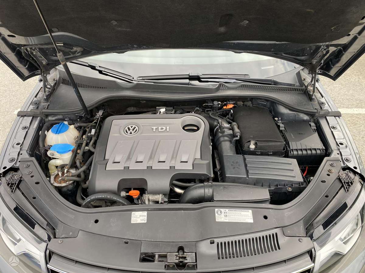 Volkswagen Eos, 2.0 l., convertible