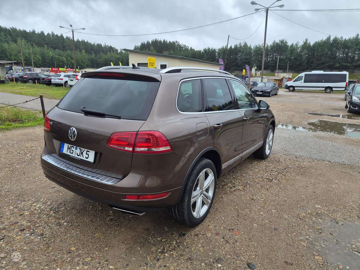 Volkswagen Touareg - 4