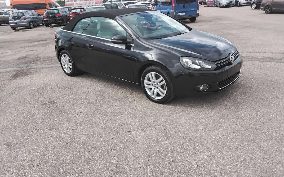 Volkswagen Golf - 8