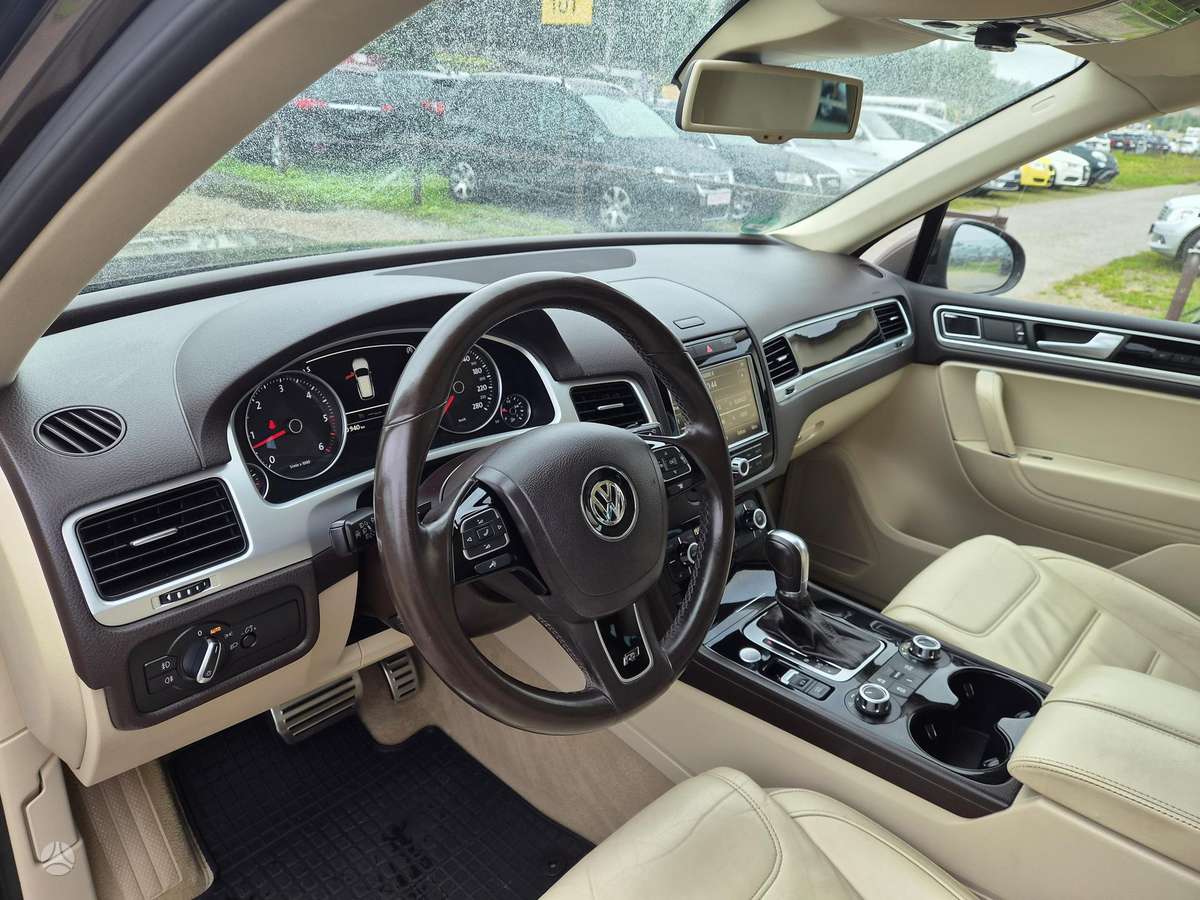 Volkswagen Touareg - 10