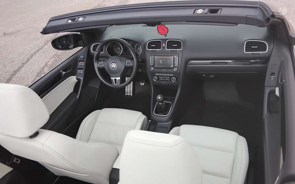 Volkswagen Golf - 12