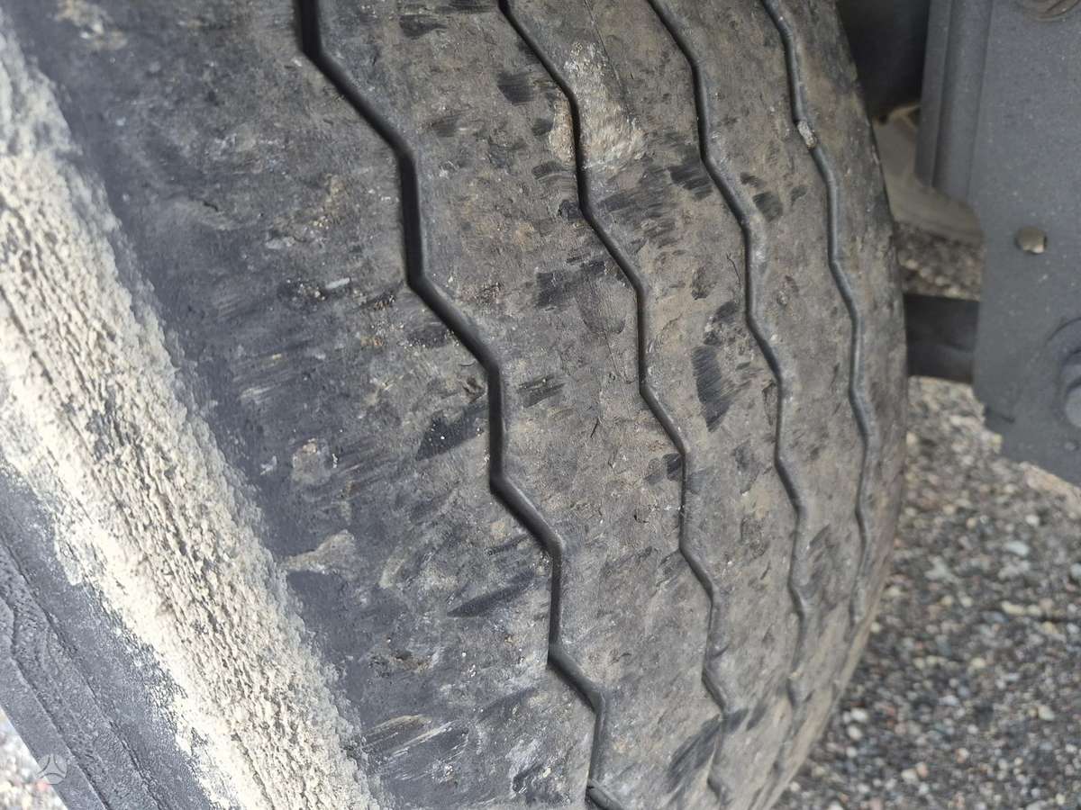 Schmitz SCB Double Stock, šaldytuvai