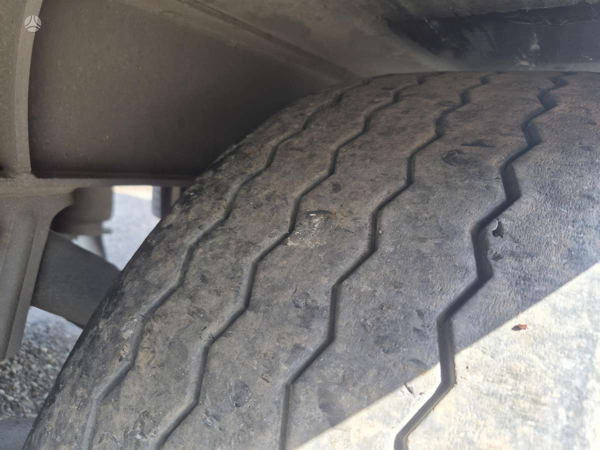 Schmitz SCB Double Stock, šaldytuvai