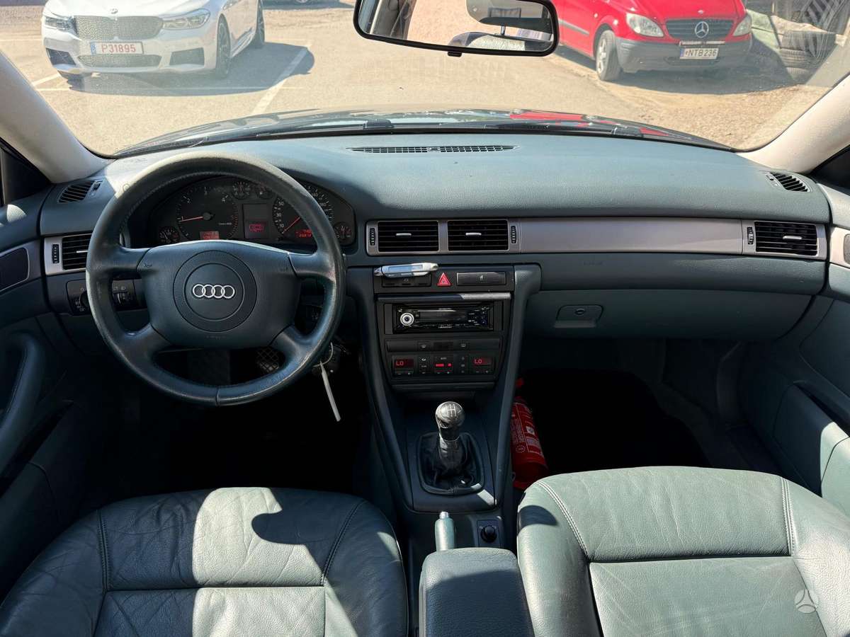 Audi A6, 1.9 l., Седан