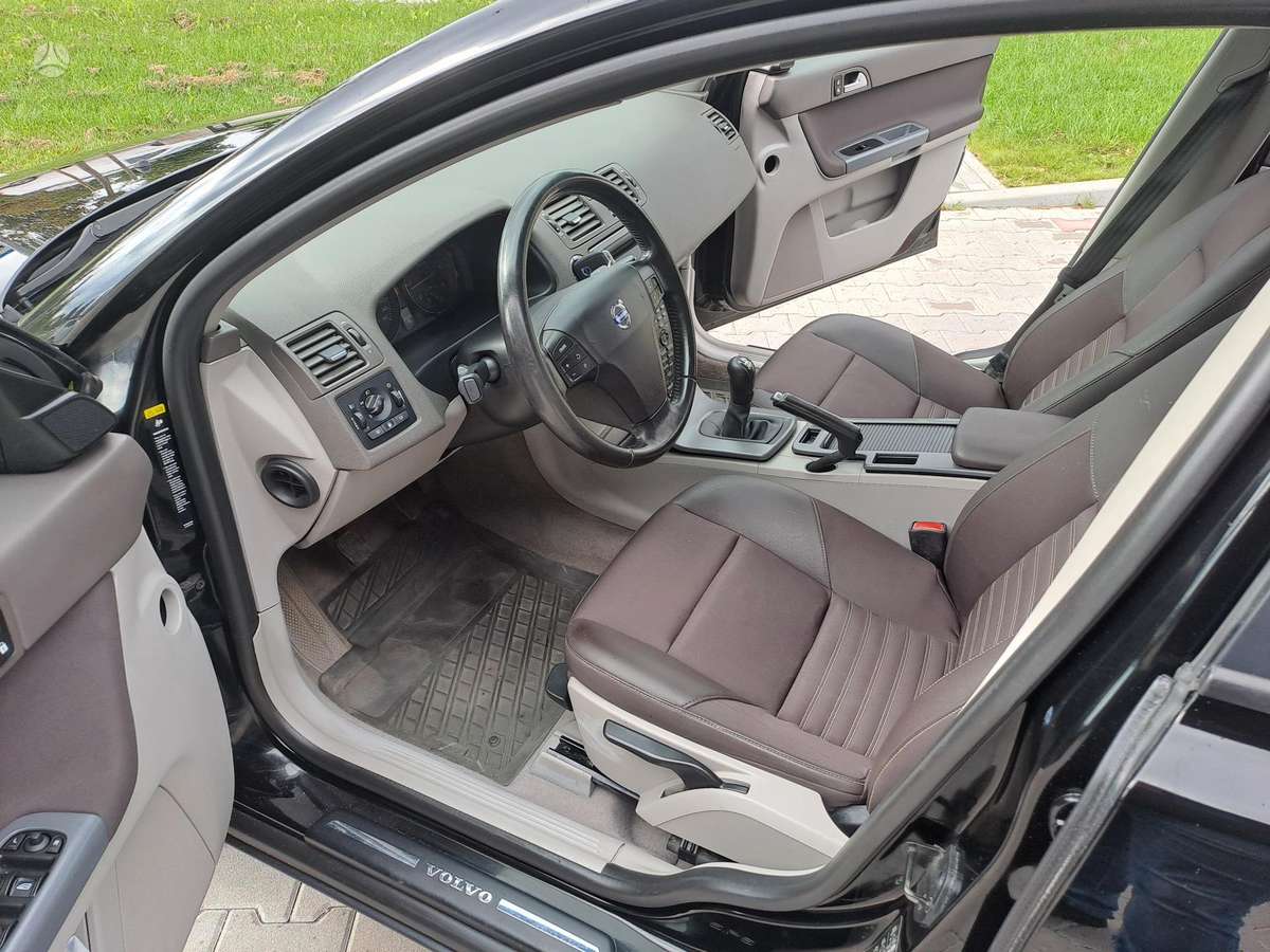 Volvo S40 - 10