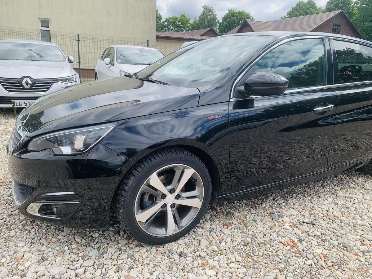 Peugeot 308, 1.2 l., hatchback
