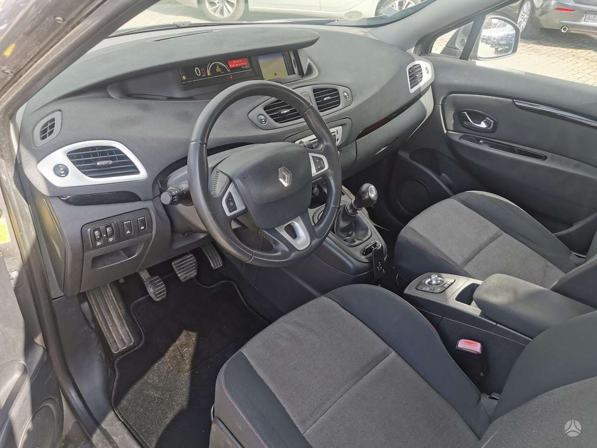 Renault Scenic, 1.5 l., Минивэн