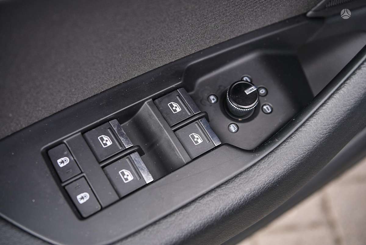 Audi A6, 2.0 l., universalas
