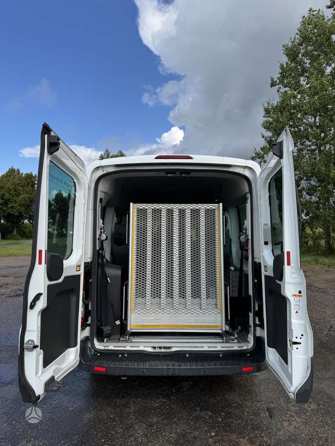 Ford Transit, 2.2 l., mpv / minivan