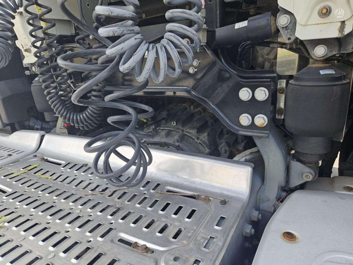 DAF XF 480 MEGA, 2 спальных места