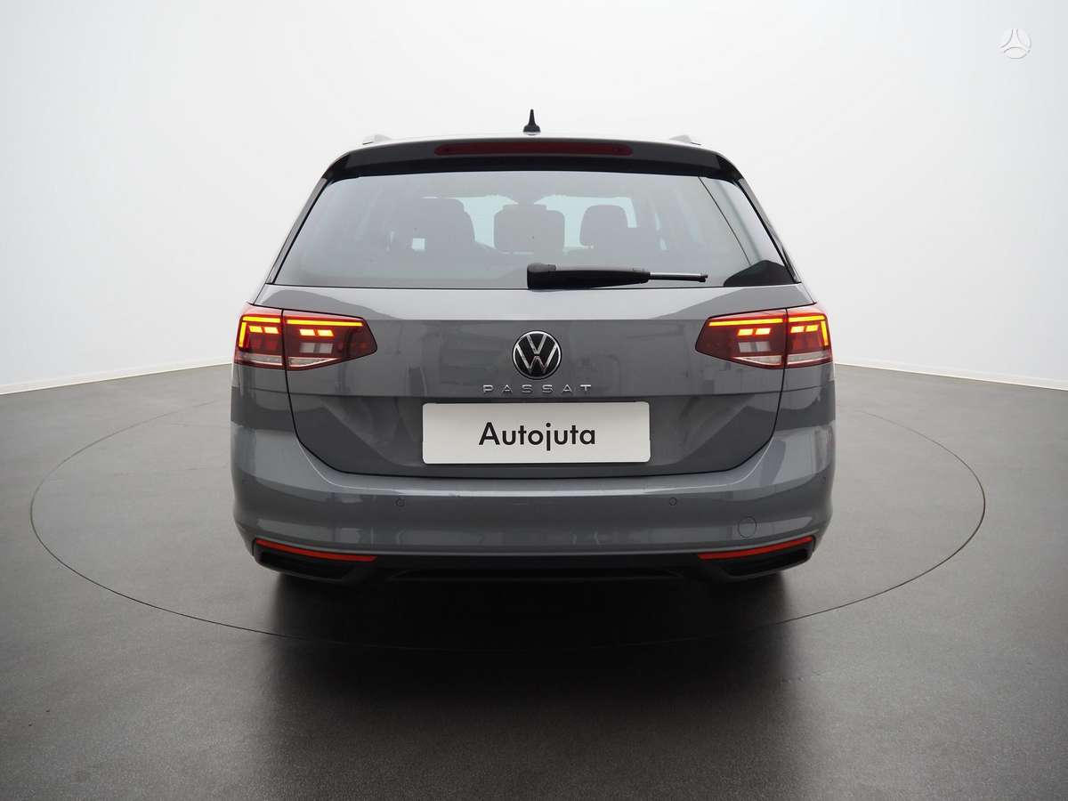 Volkswagen Passat - 5