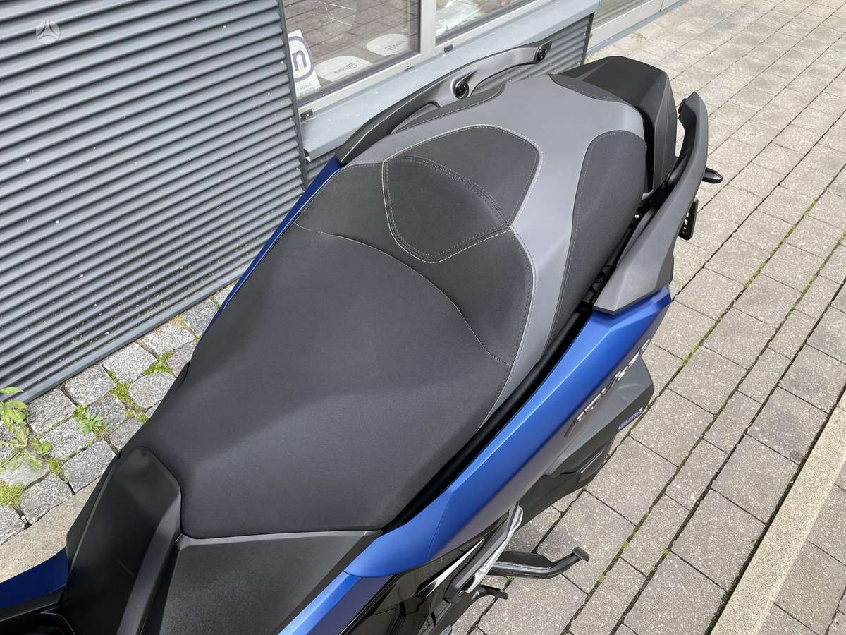 Honda ADV350 350cc, мотороллеры / мопеды