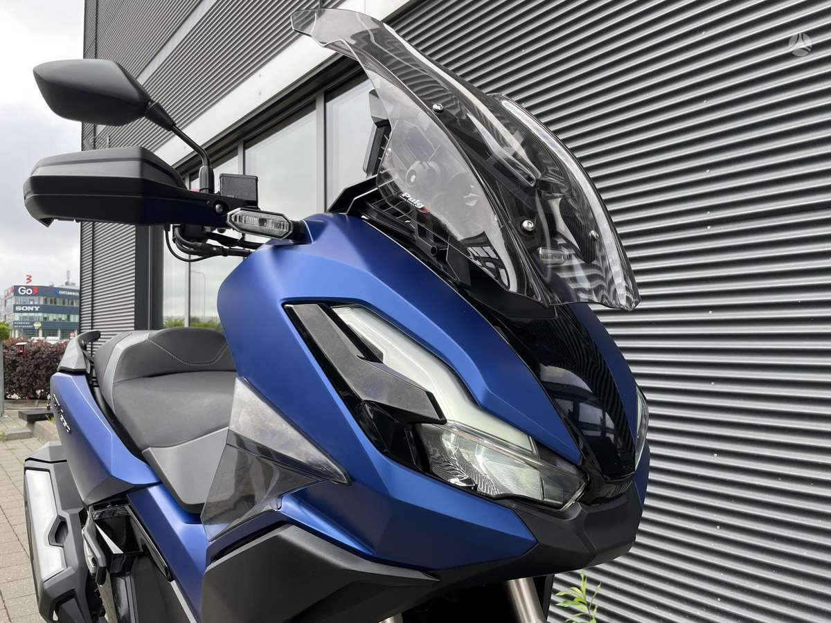 Honda ADV350 350cc, мотороллеры / мопеды