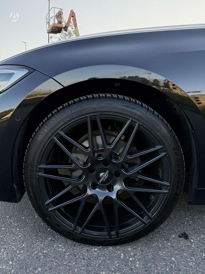 BMW 320 - 4