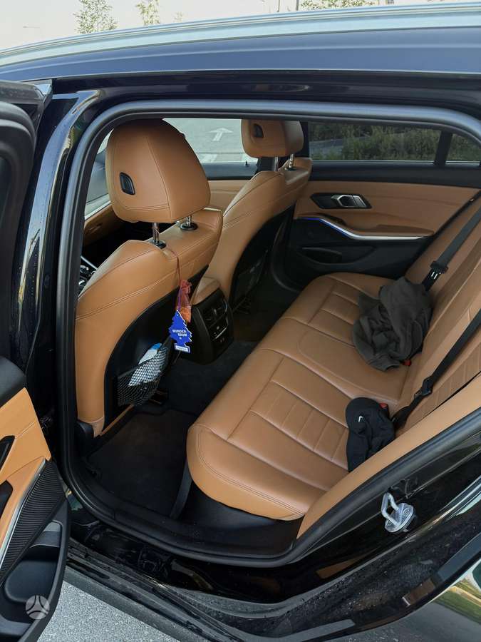 BMW 320 - 8
