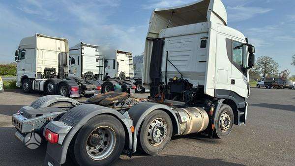 Iveco LNG, 2 спальных места