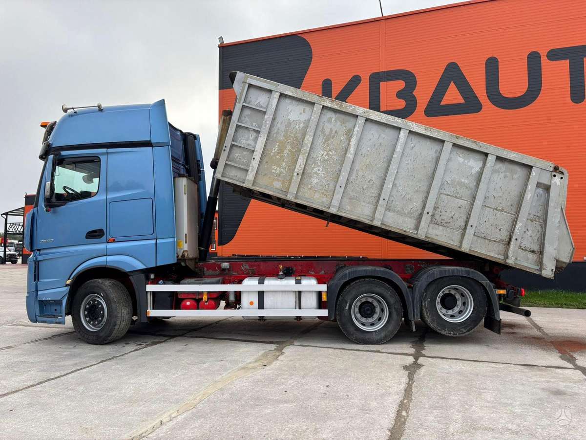 Mercedes-Benz Actros 2653 6x2, самосвалы