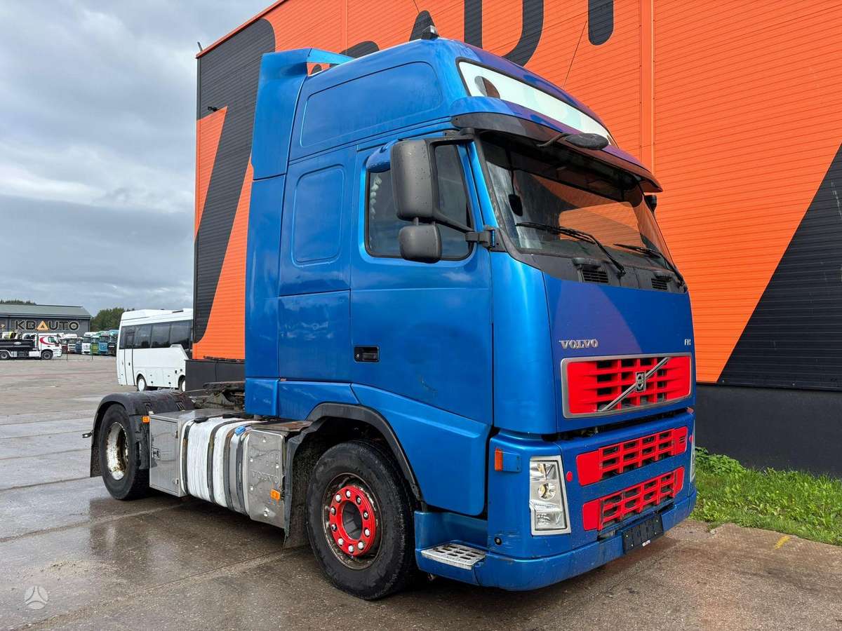 Volvo FH 440 4x2, single sleeper