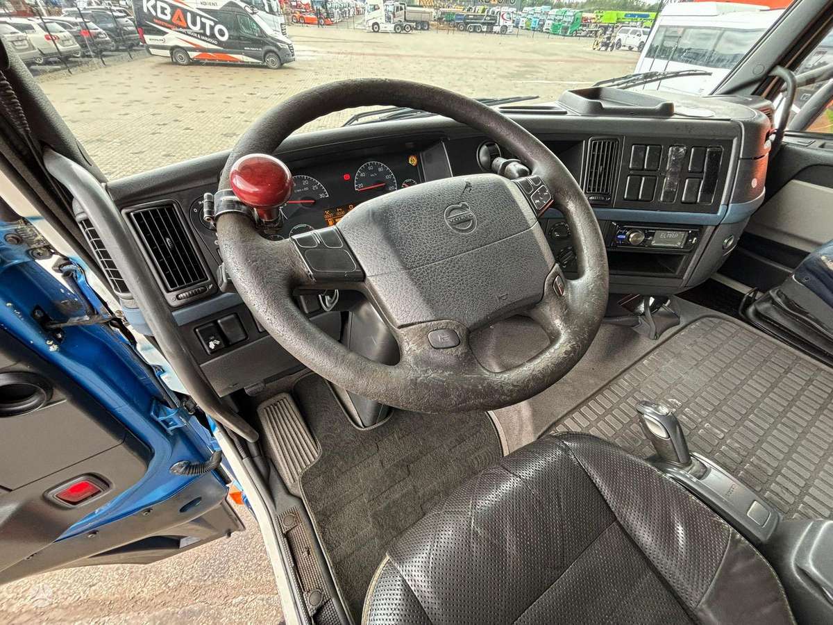 Volvo FH 440 4x2, single sleeper