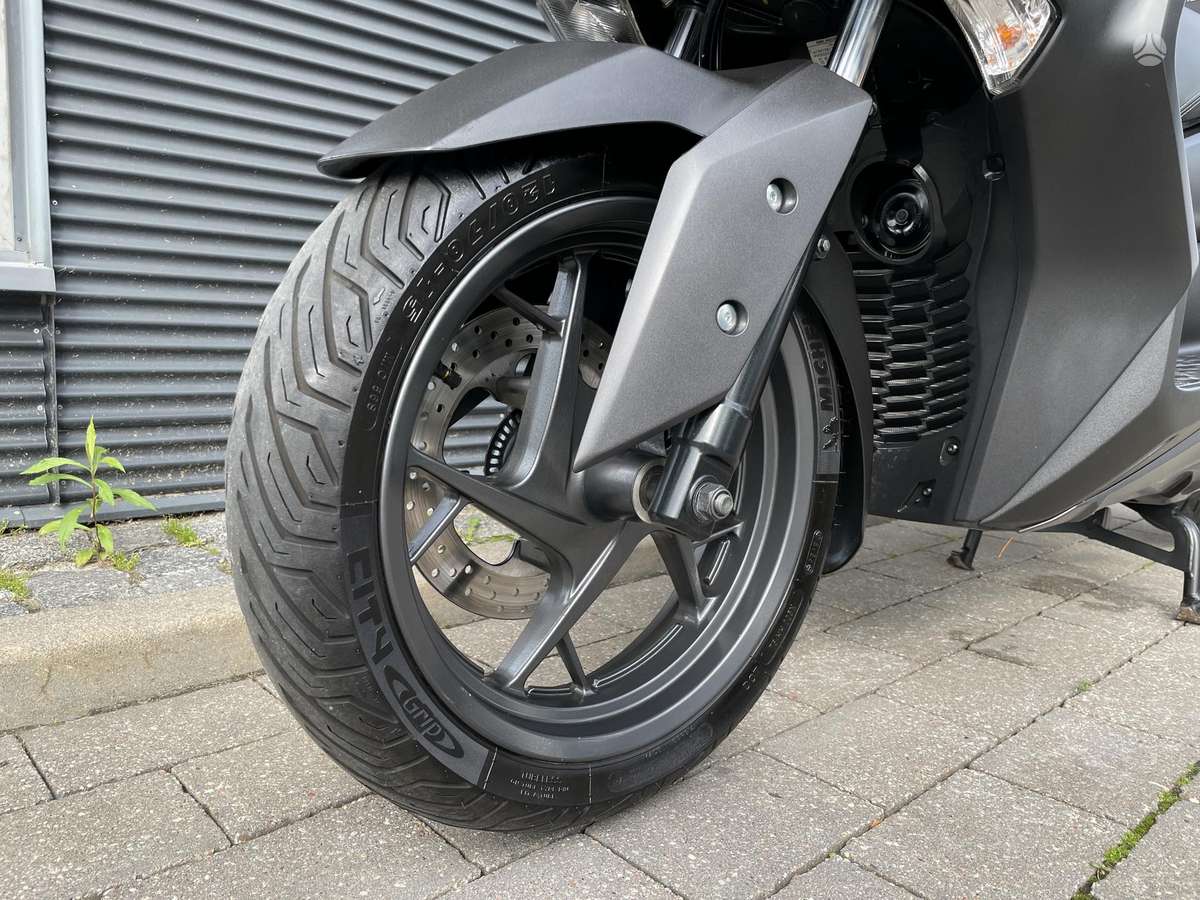 Yamaha XMAX 125 125cc, мотороллеры / мопеды
