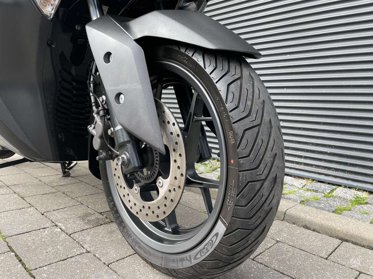 Yamaha XMAX 125 125cc, мотороллеры / мопеды
