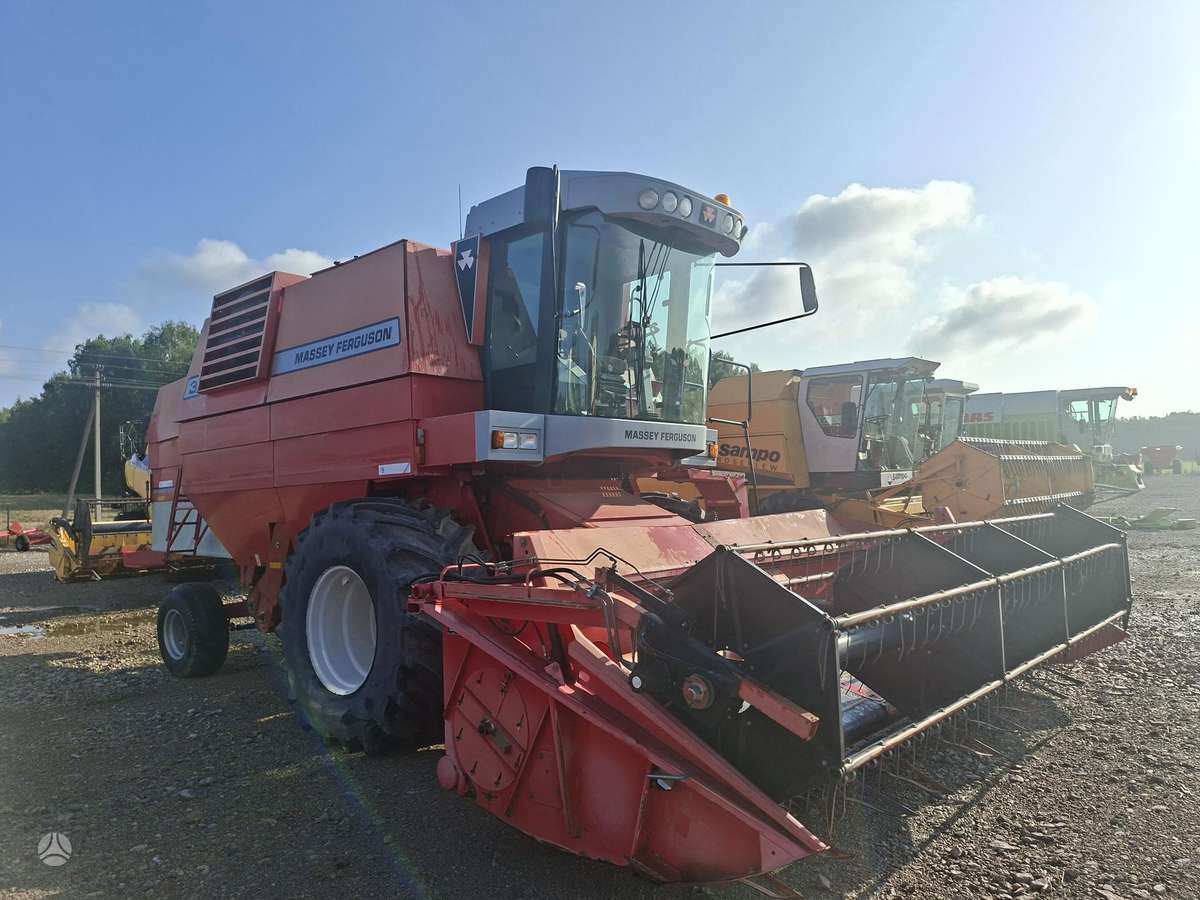 Massey Ferguson 32, combine harvesters