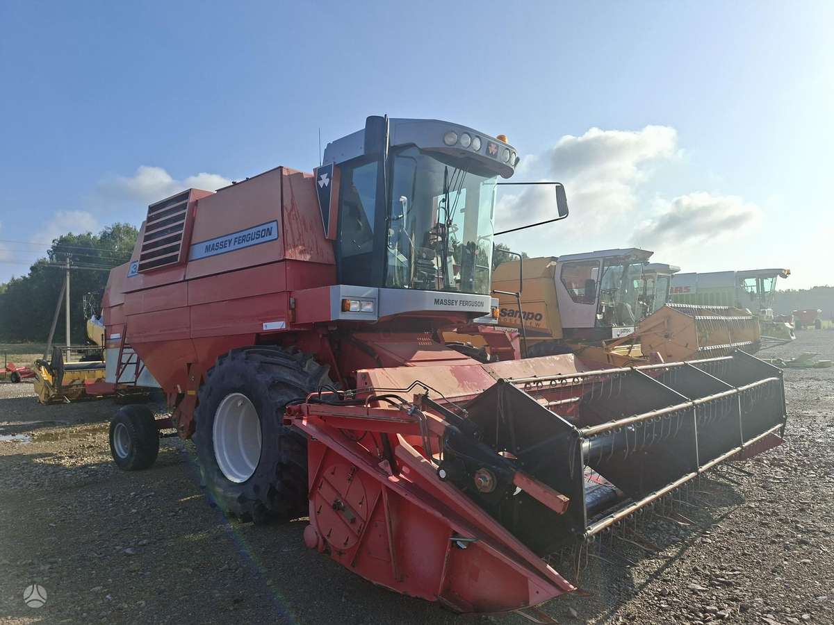 Massey Ferguson 32, kombainai