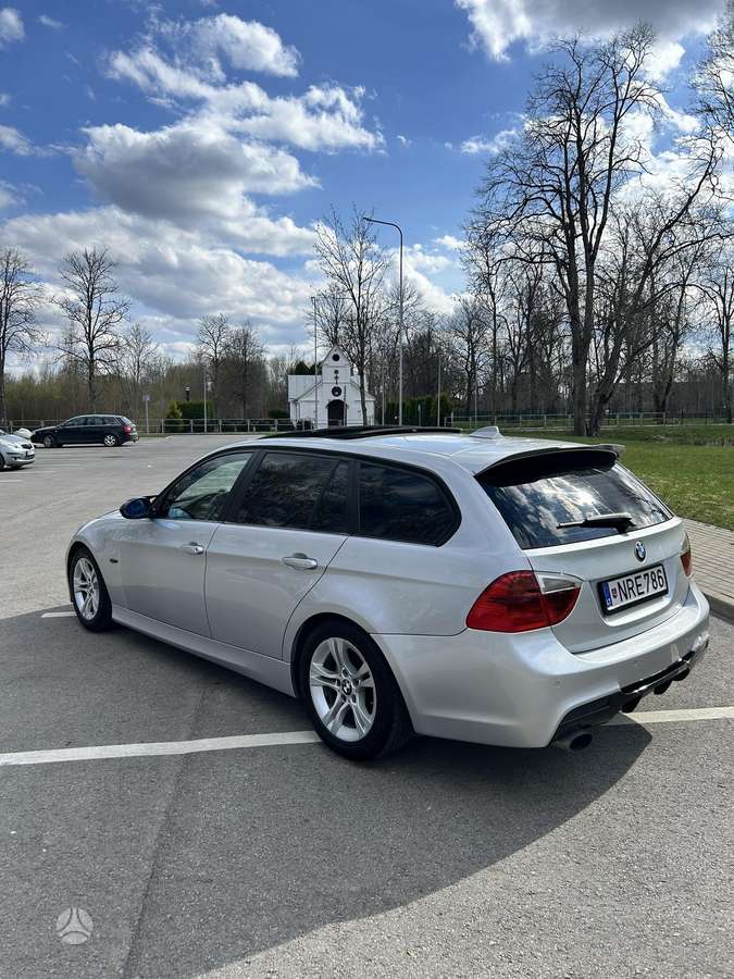 BMW 318, 2.0 l., universalas