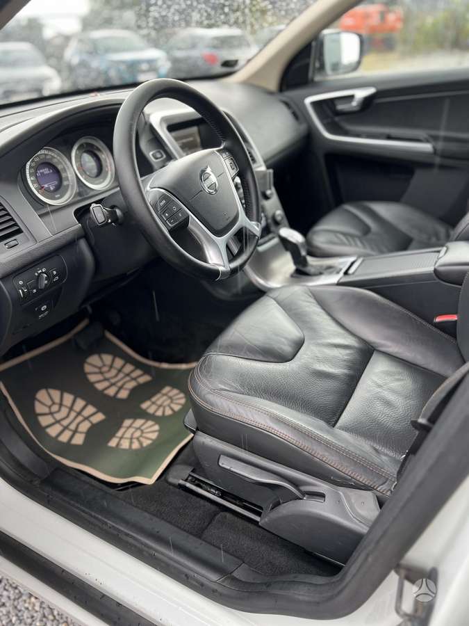 Volvo XC60 - 10